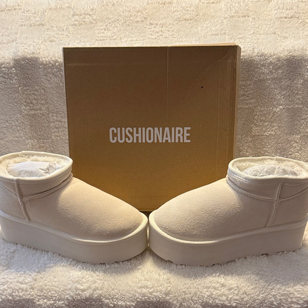 Cushionaire Cream Platform Slip-On Women's Slippers